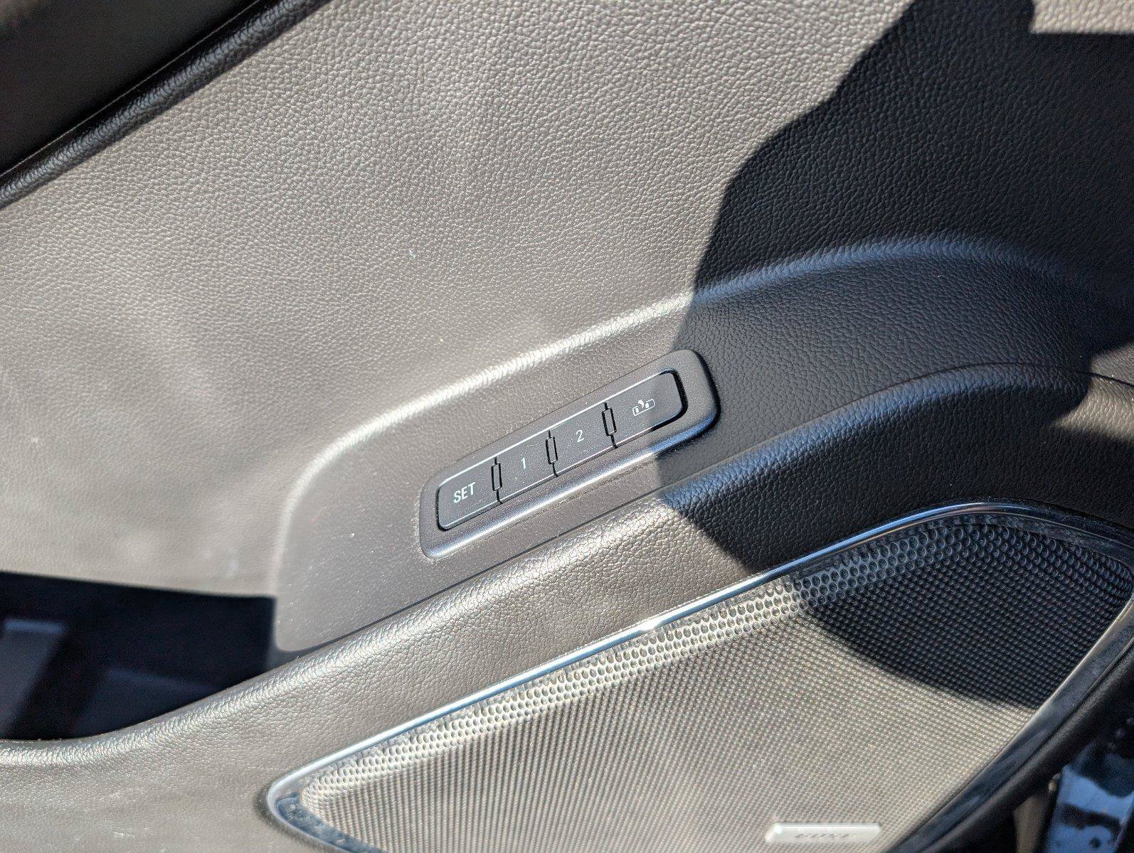 Used 2015 GMC Yukon Denali w/ Premium Package RWD image 18