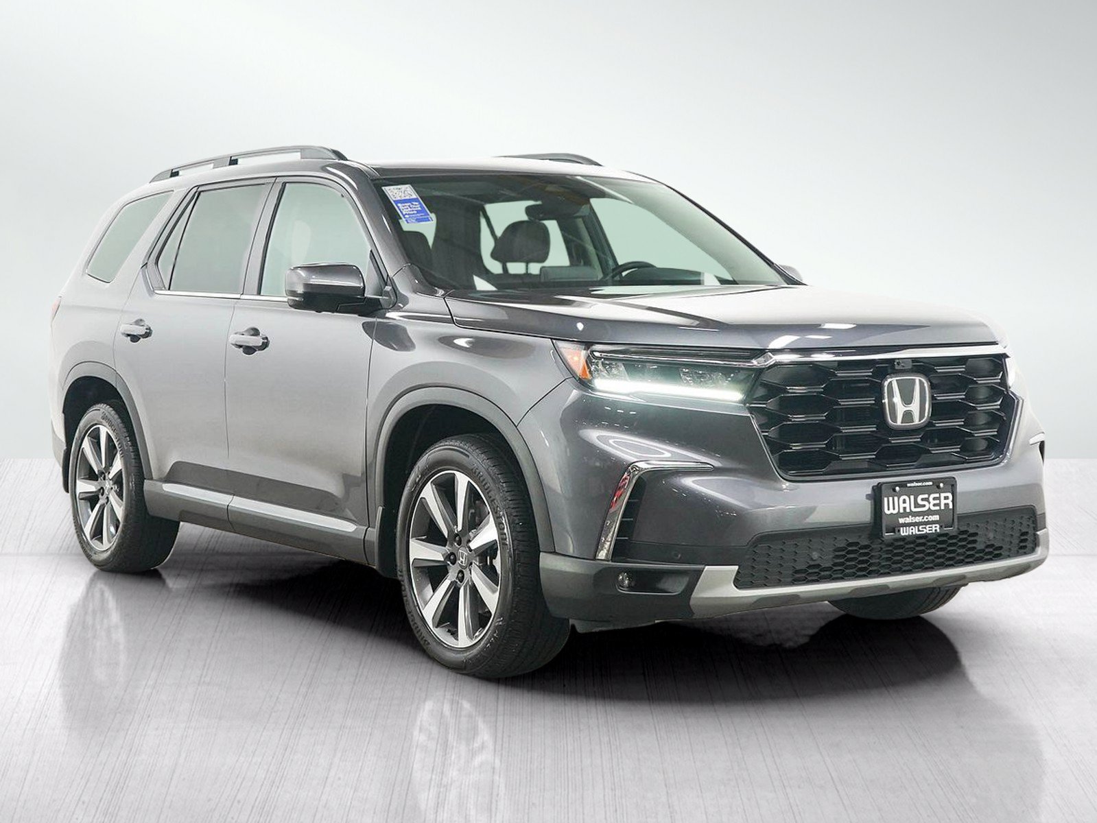 Used 2024 Honda Pilot Elite image 7