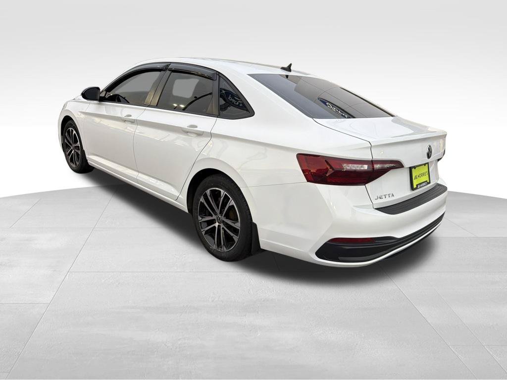 Used 2022 Volkswagen Jetta Sport FWD image 18