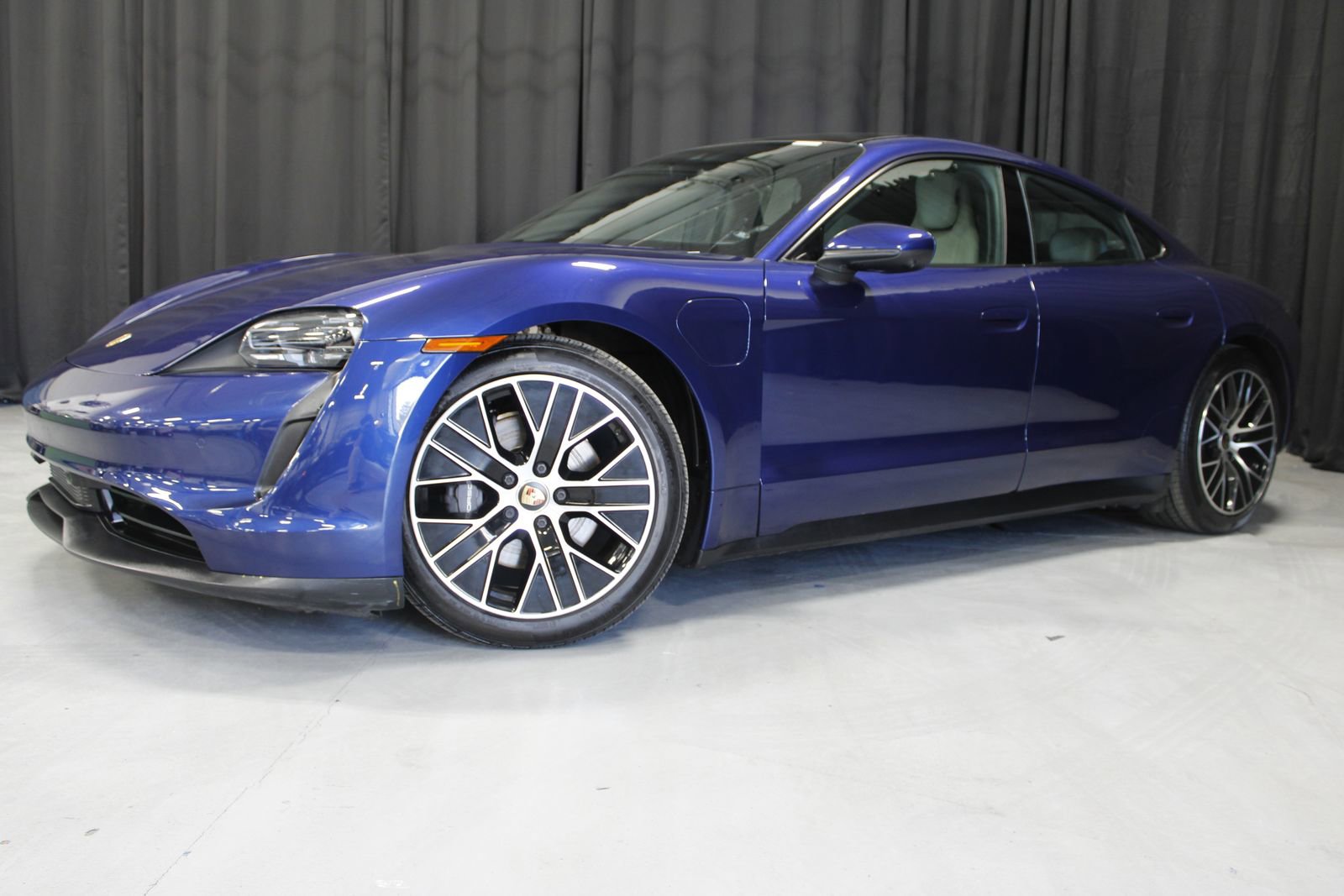 Certified 2021 Porsche Taycan image 1