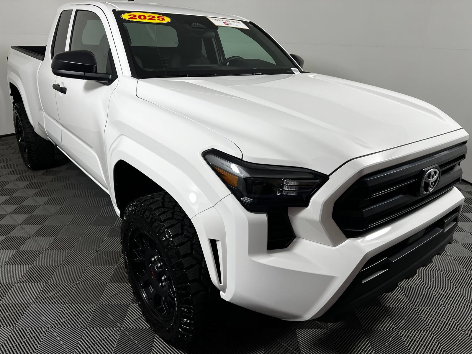 Used 2025 Toyota Tacoma SR RWD image 3