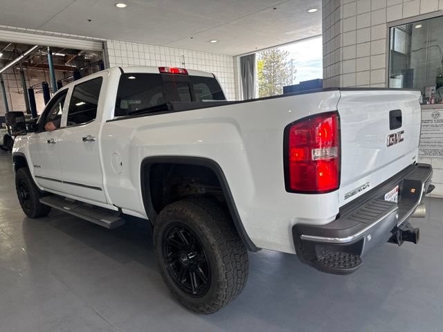 Used 2019 GMC Sierra 2500 SLT w/ Duramax Plus Package AWD/4WD image 2