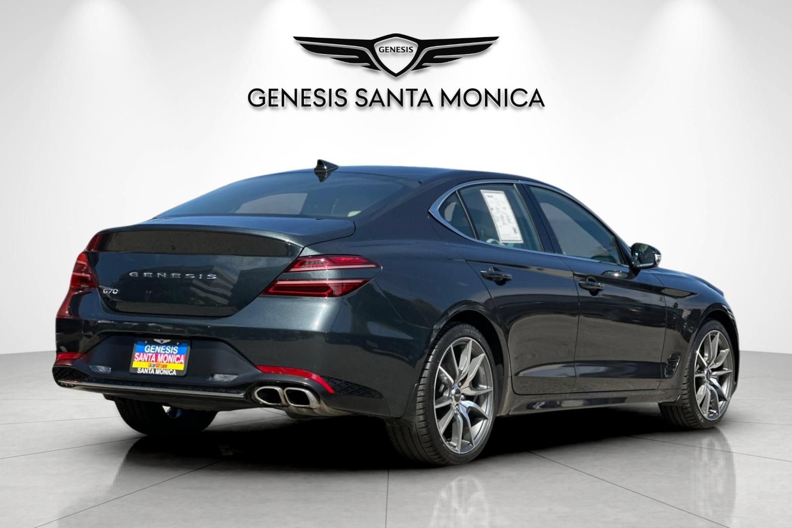 Used 2023 Genesis G70 2.0T RWD image 5