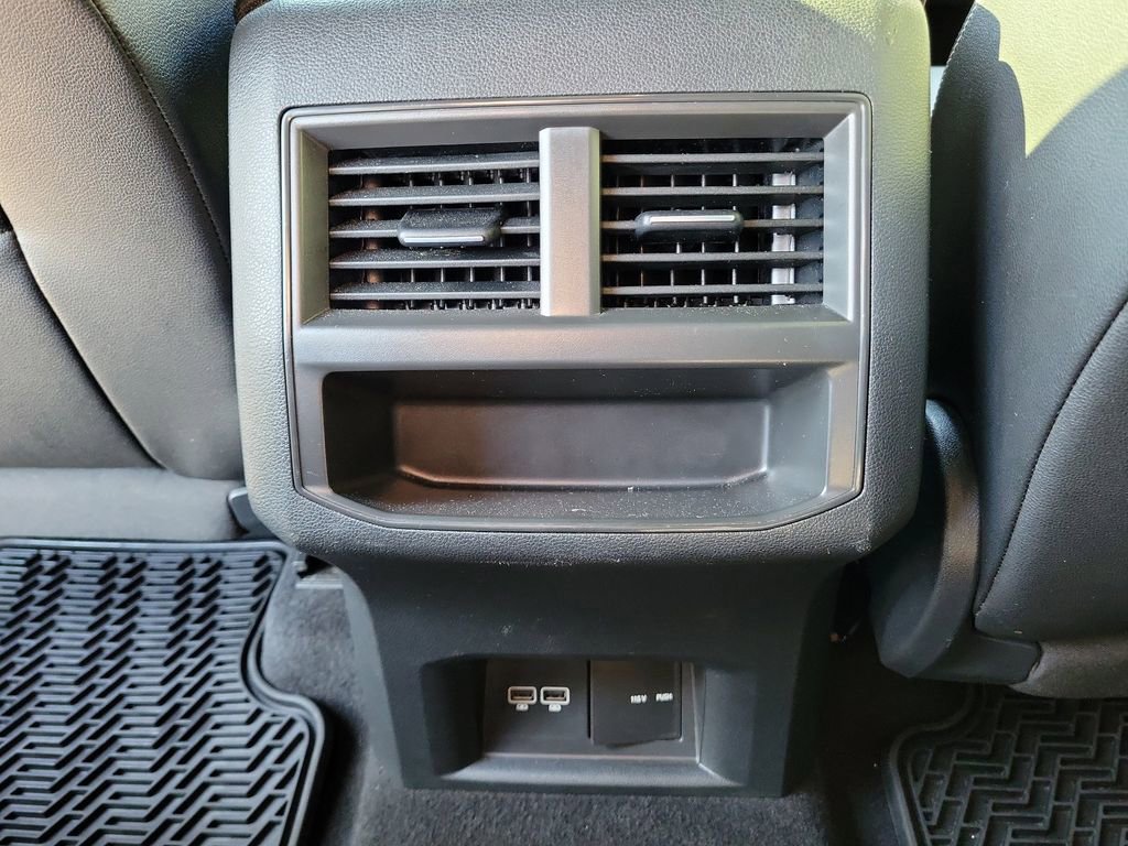 Used 2020 Volkswagen Atlas Cross Sport SE image 15