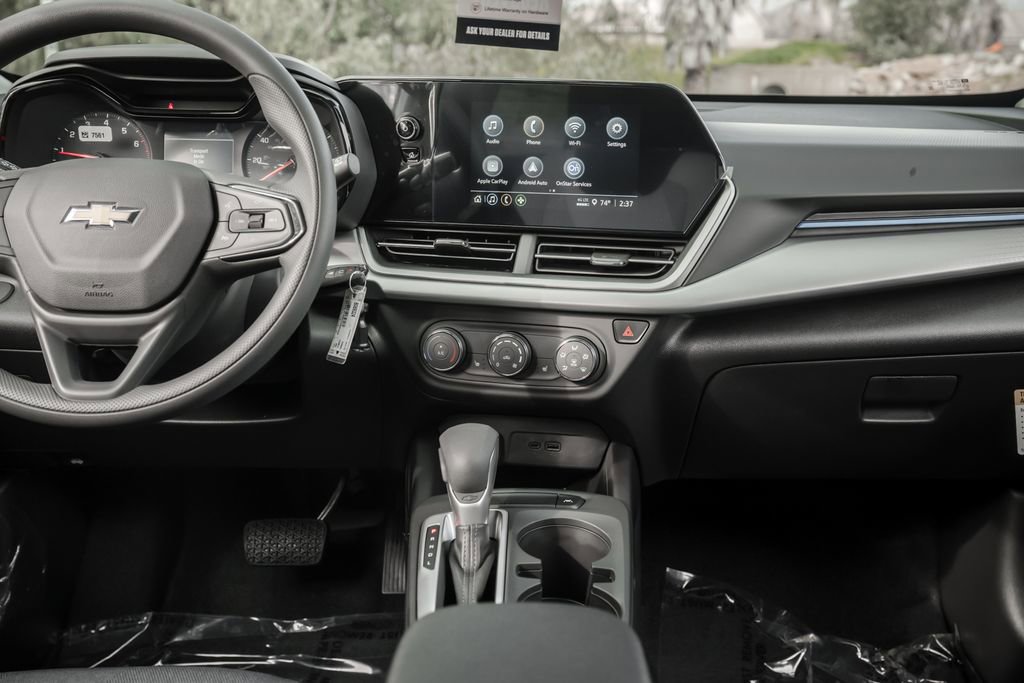 New 2026 Chevrolet Trax LS w/ LS Convenience Package FWD image 23
