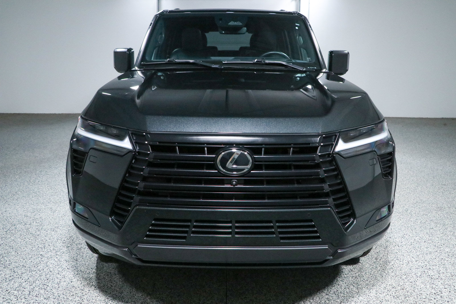 Used 2024 Lexus GX 550 w/ Accessory Package (Z1) AWD/4WD image 4