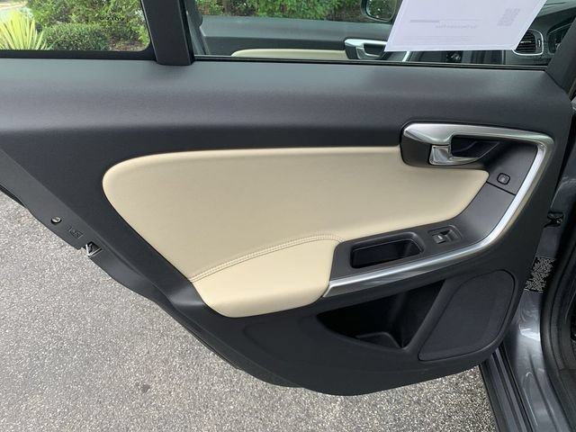 Used 2018 Volvo S60 T5 Dynamic w/ Vision Package FWD image 15