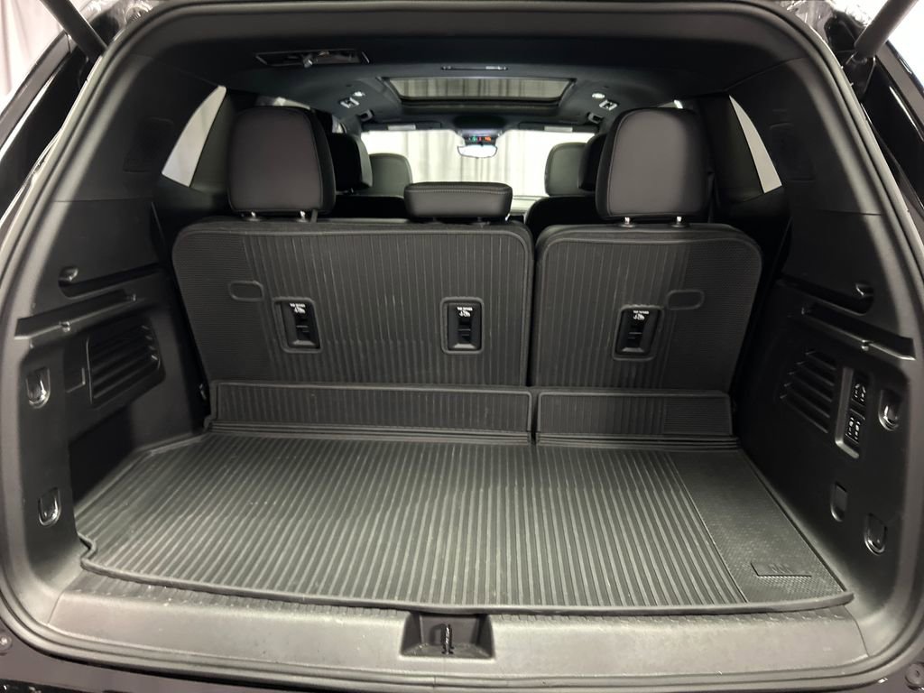 Used 2025 Buick Enclave Avenir AWD/4WD image 26