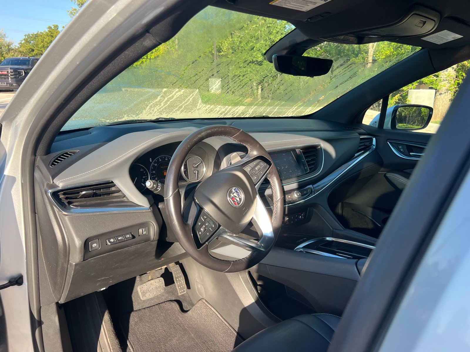 Used 2022 Buick Enclave Premium FWD image 24