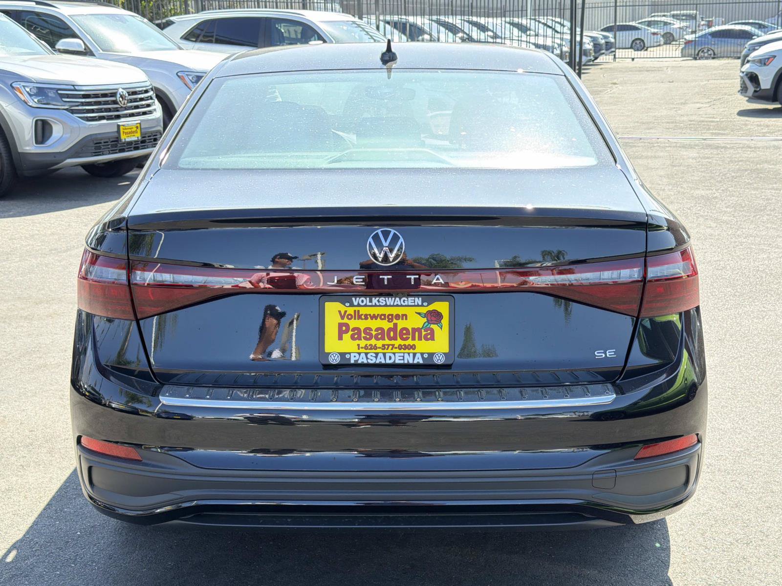 New 2026 Volkswagen Jetta SE FWD image 4