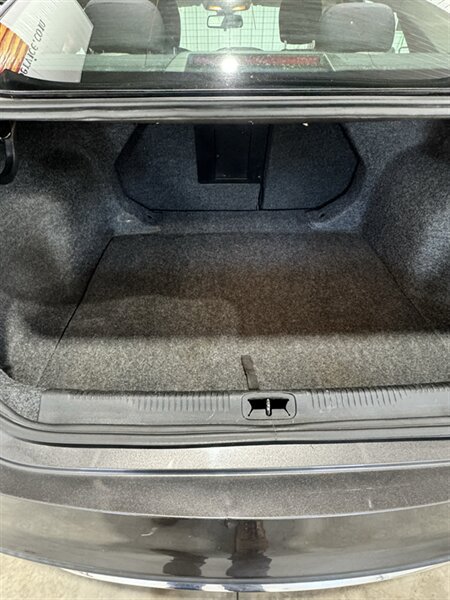 Used 2015 Chrysler 200 Limited w/ Convenience Group FWD image 14