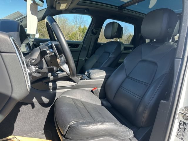 Used 2020 Porsche Cayenne AWD/4WD image 14
