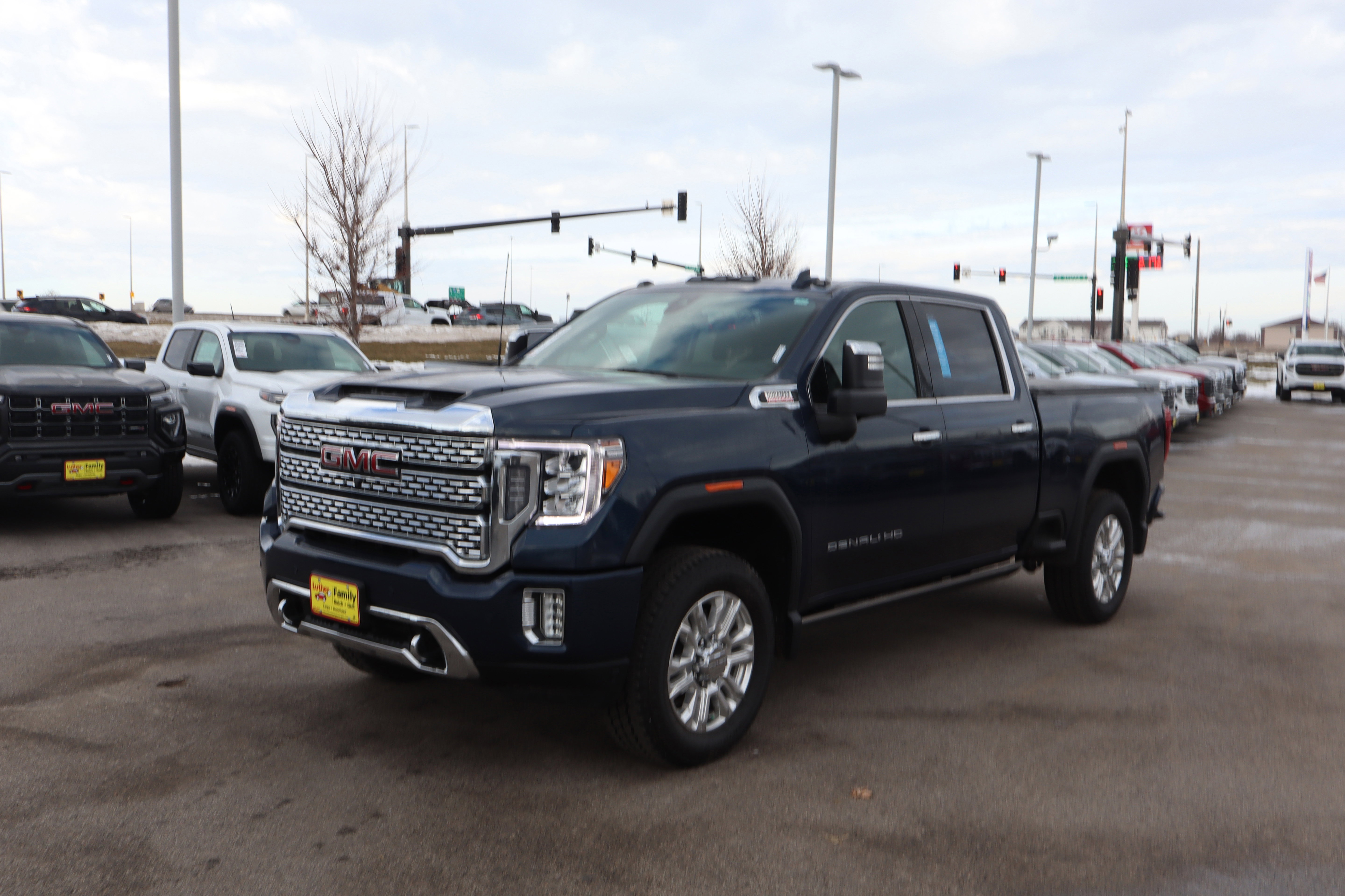 Certified 2021 GMC Sierra 2500 Denali w/ Denali Ultimate Package image 3