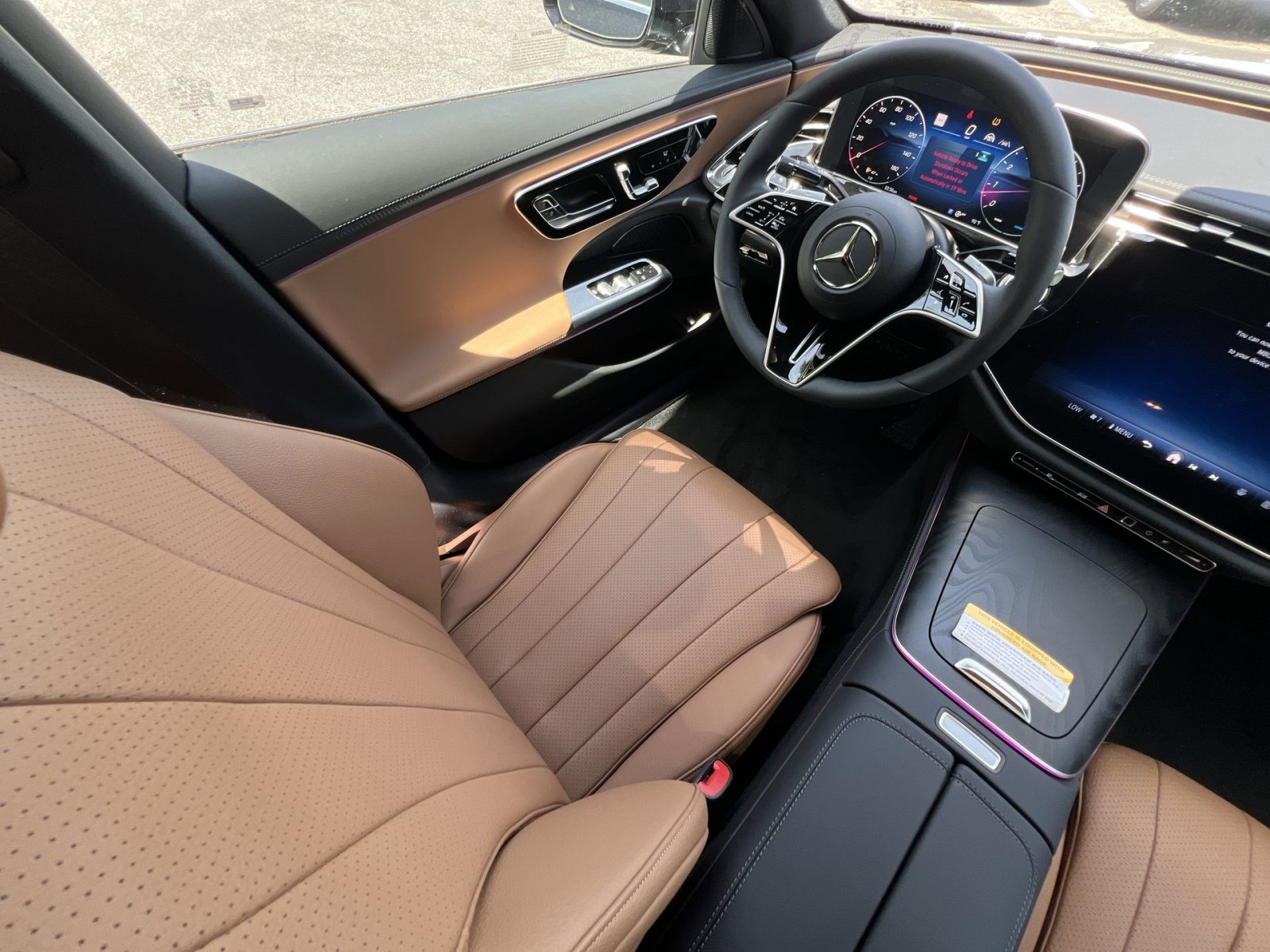 New 2026 Mercedes-Benz E 350 4MATIC Sedan image 16