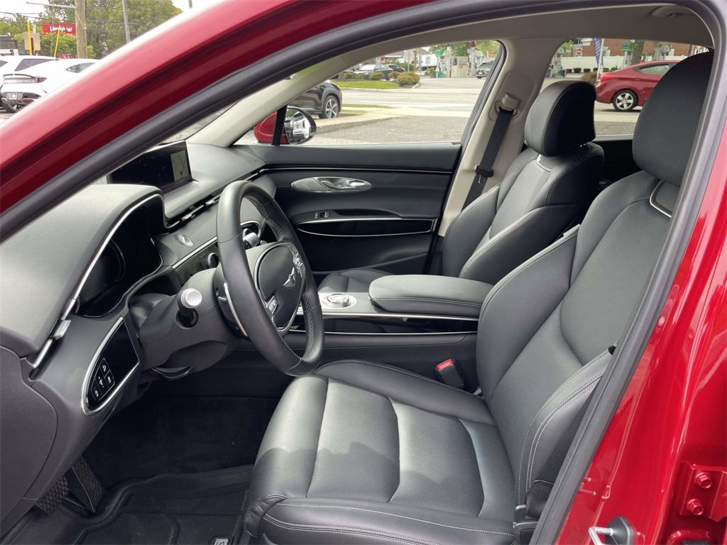 Certified 2025 Genesis GV70 2.5T image 13