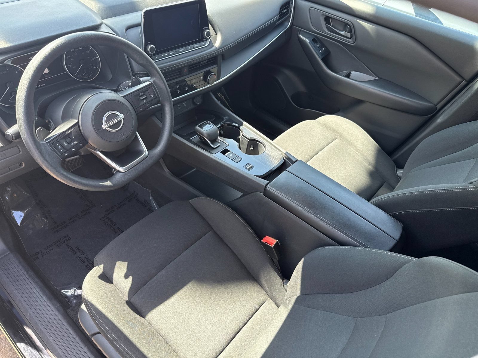 Used 2024 Nissan Rogue S FWD image 9