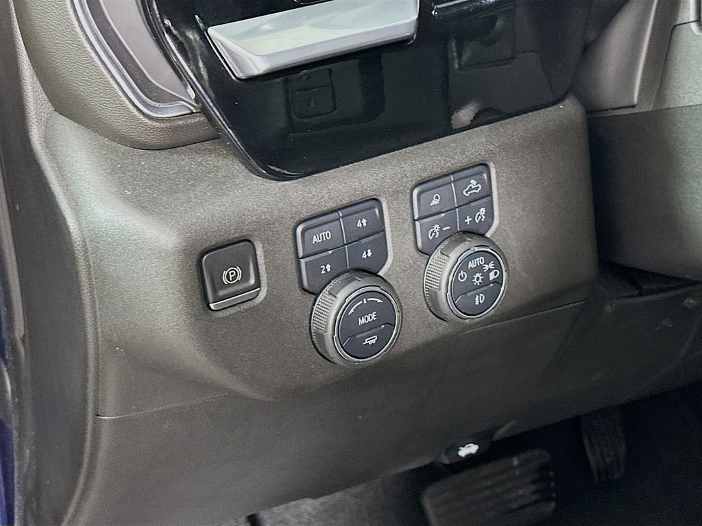 Used 2022 Chevrolet Silverado 1500 High Country w/ High Country Premium Package image 16