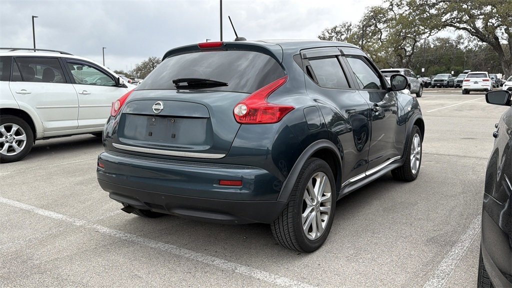 Used 2011 Nissan Juke SL w/ Chrome Pkg image 4