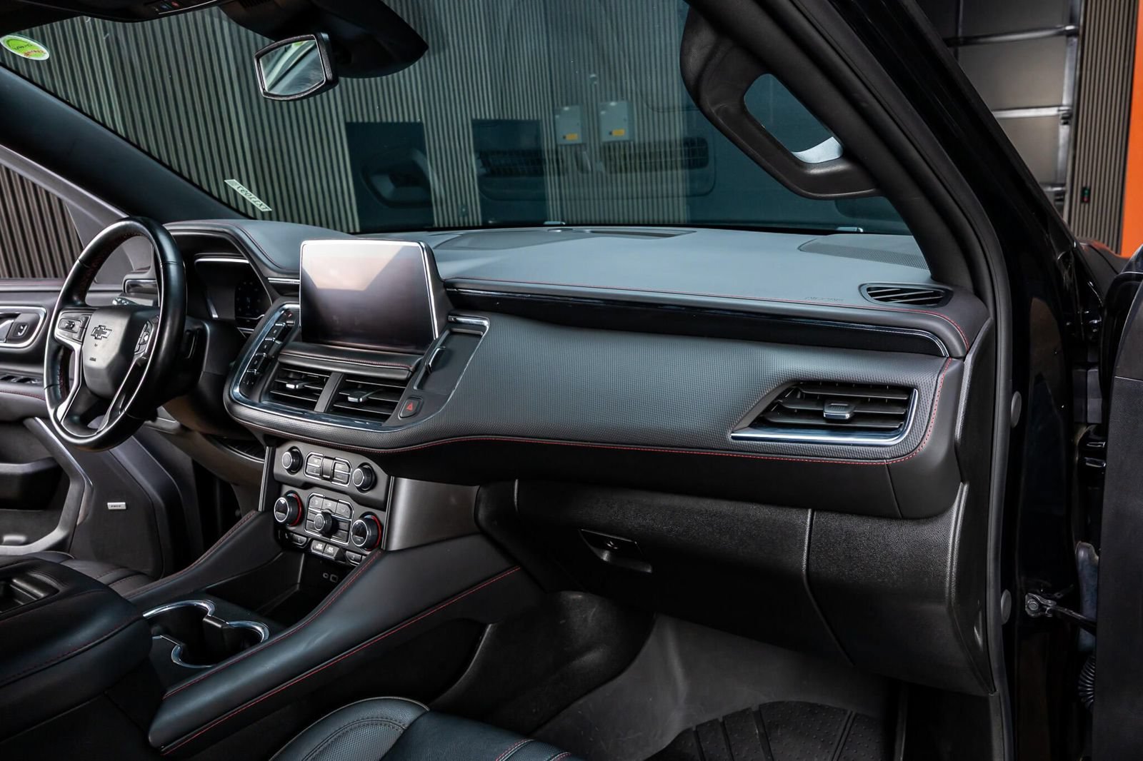 Used 2023 Chevrolet Tahoe RST w/ RST Performance Edition AWD/4WD image 14