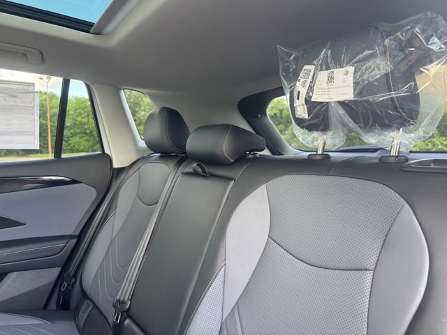 New 2026 Volkswagen Tiguan SE FWD image 18