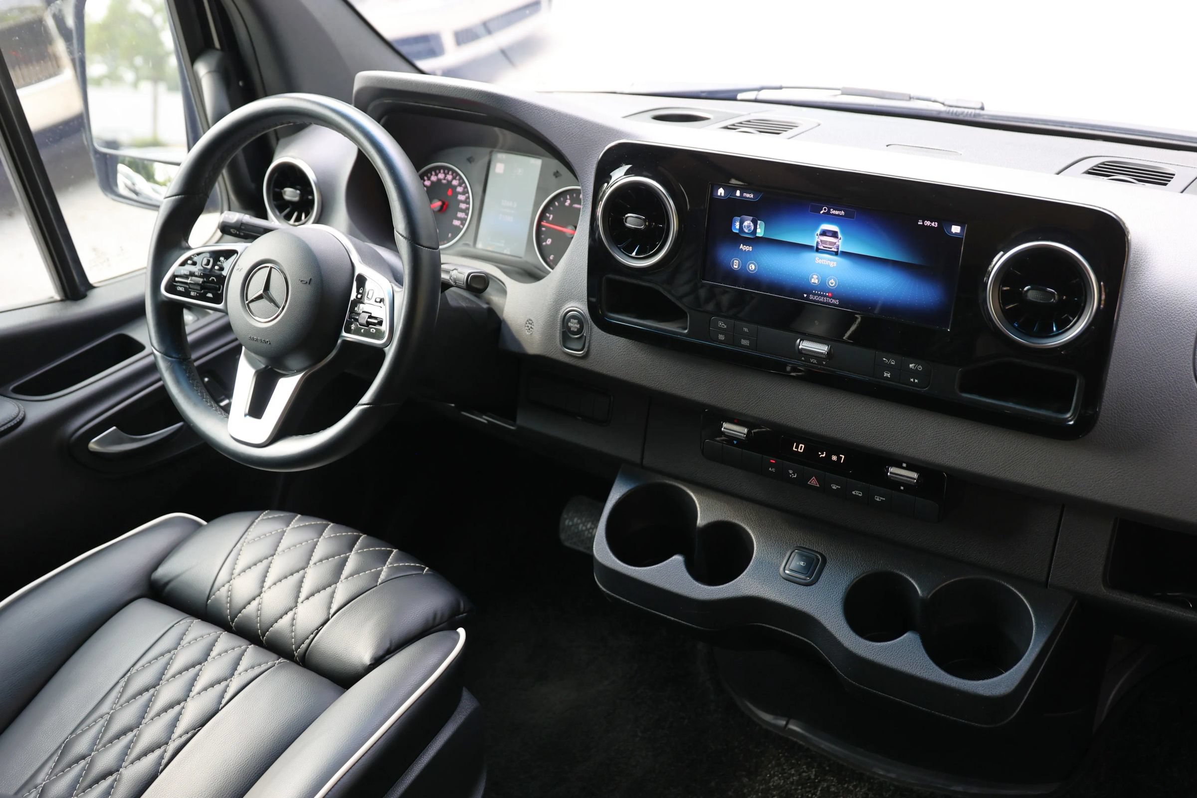 Used 2021 Mercedes-Benz Sprinter 3500 image 92