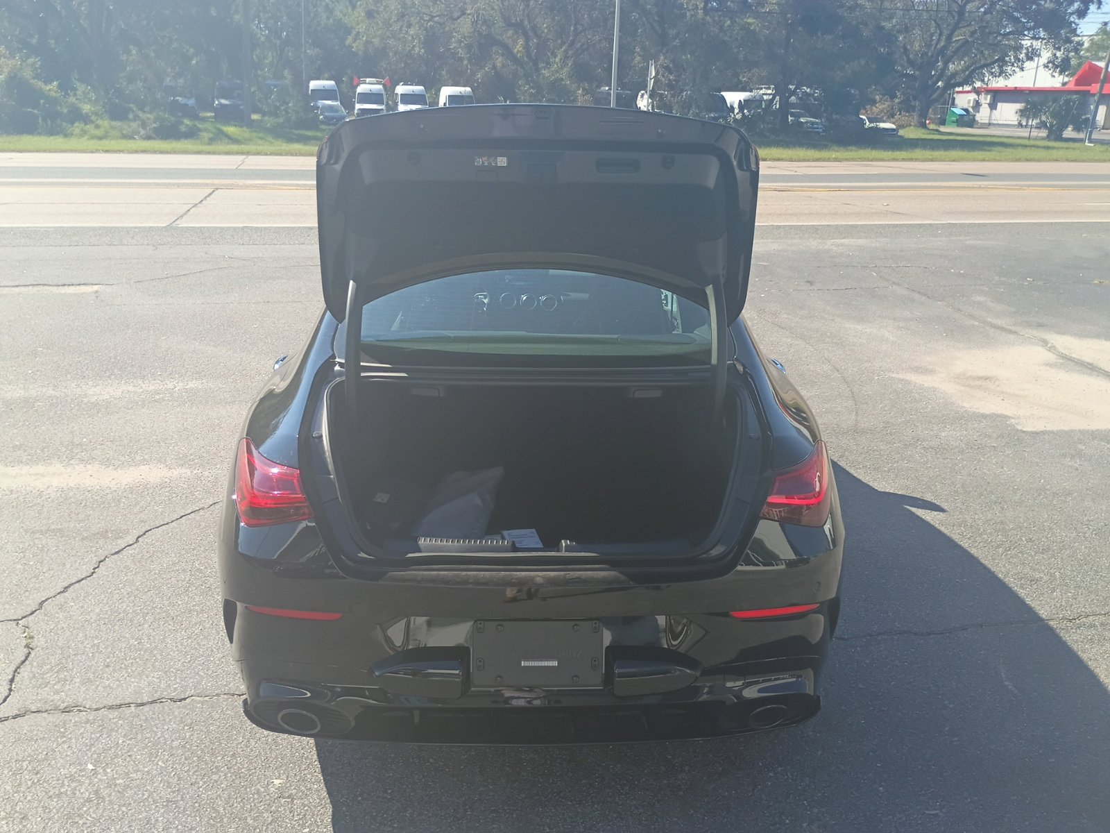Used 2025 Mercedes-Benz CLA 35 AMG 4MATIC image 4