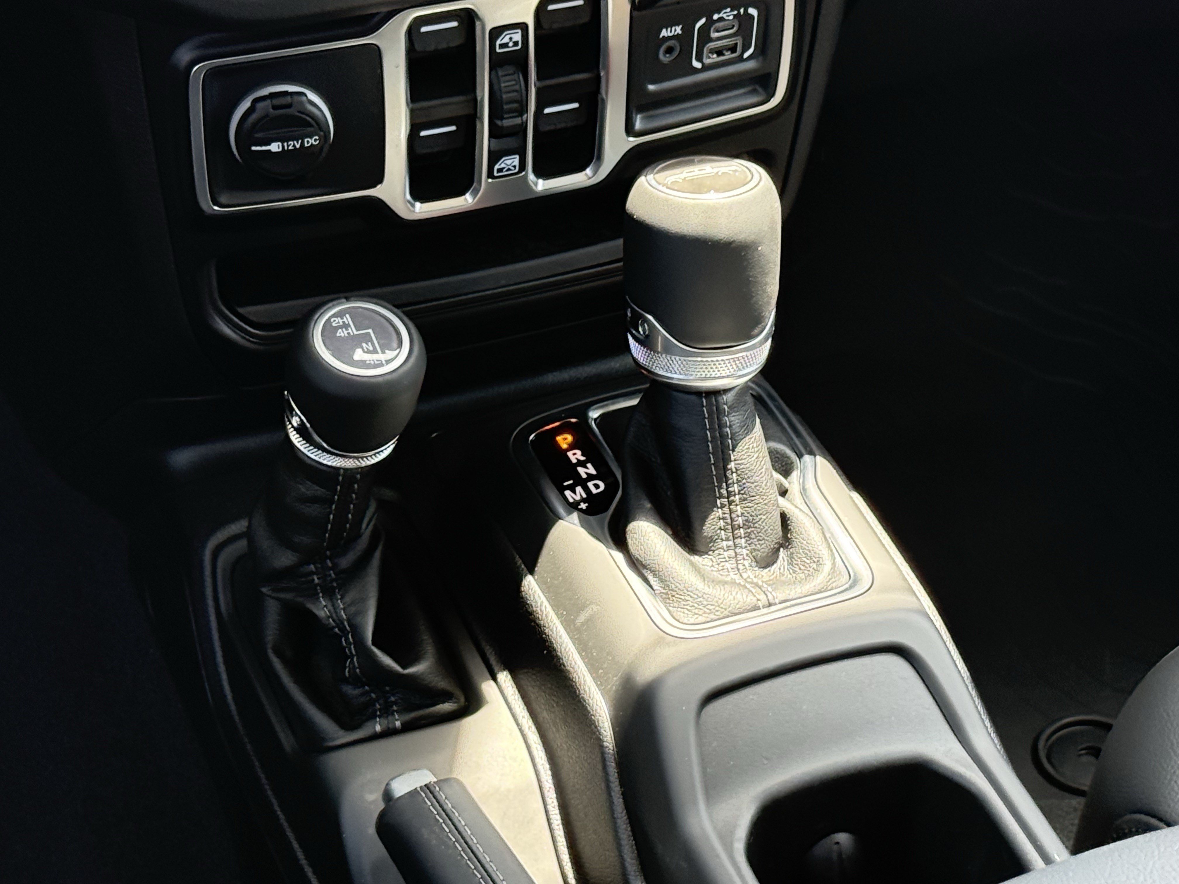 New 2026 Jeep Gladiator Sport AWD/4WD image 15