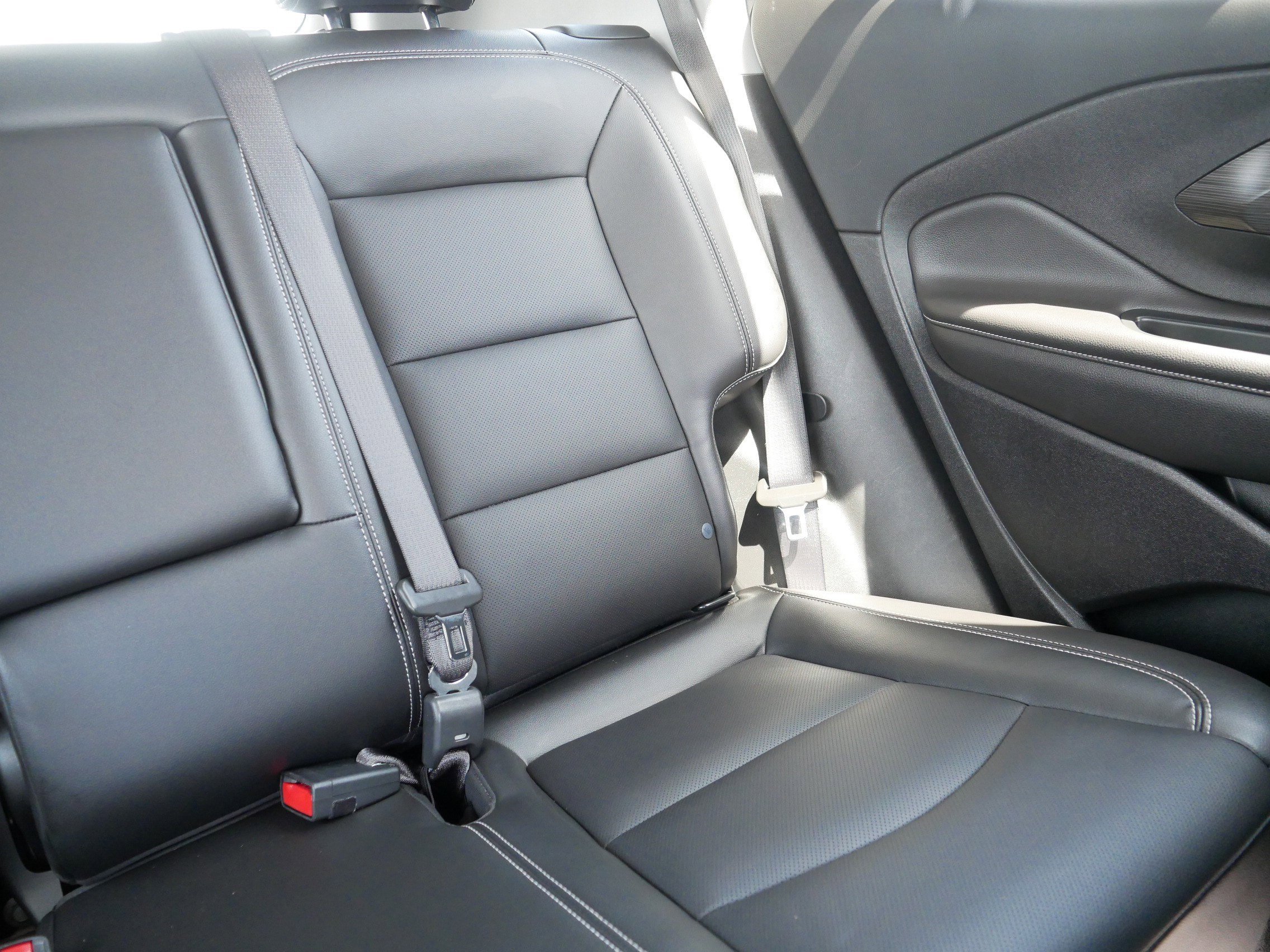 Used 2022 GMC Terrain SLT w/ Infotainment Package II AWD/4WD image 14