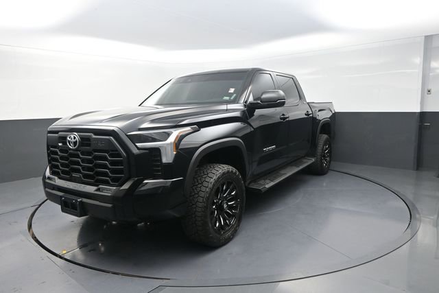 Used 2024 Toyota Tundra SR5 w/ SR5 Premium Package AWD/4WD image 44