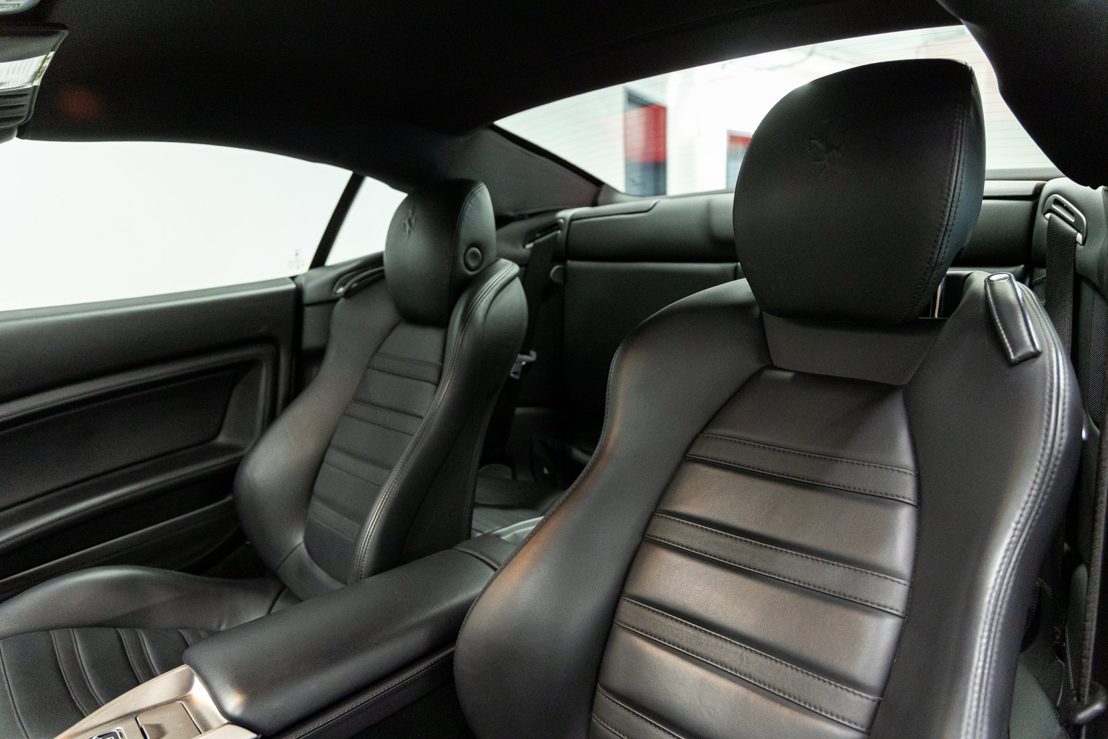 Used 2011 Ferrari California RWD image 42