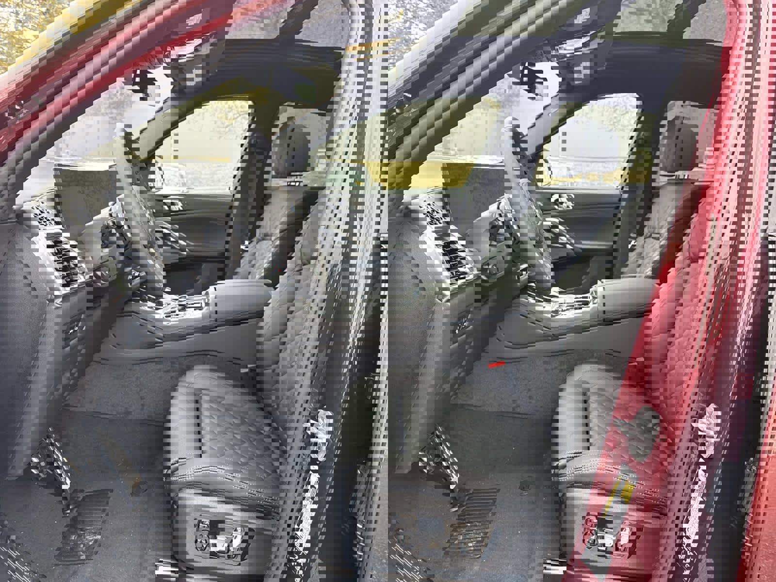 New 2026 BMW X6 xDrive40i w/ Executive Package image 14