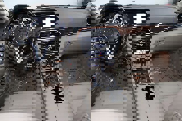 Used 2014 Mercedes-Benz C 300 4MATIC Sedan image 2