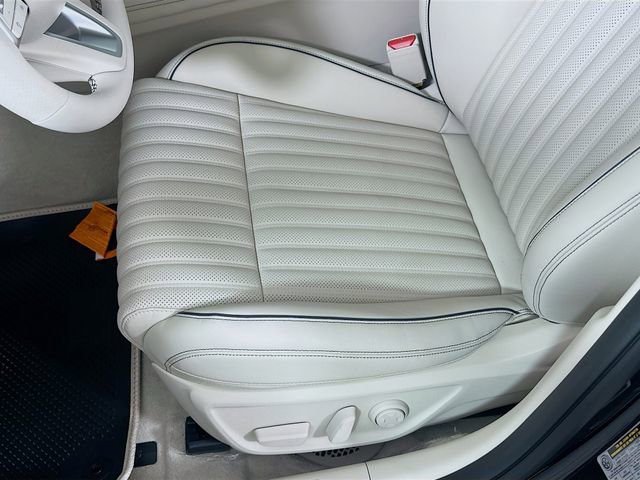 New 2026 Genesis G70 2.5T Prestige image 21