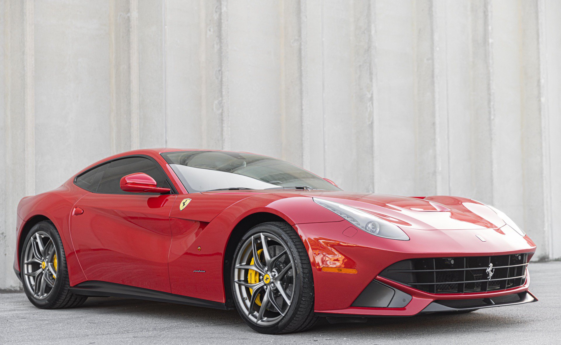 Used 2014 Ferrari F12 Berlinetta RWD image 11