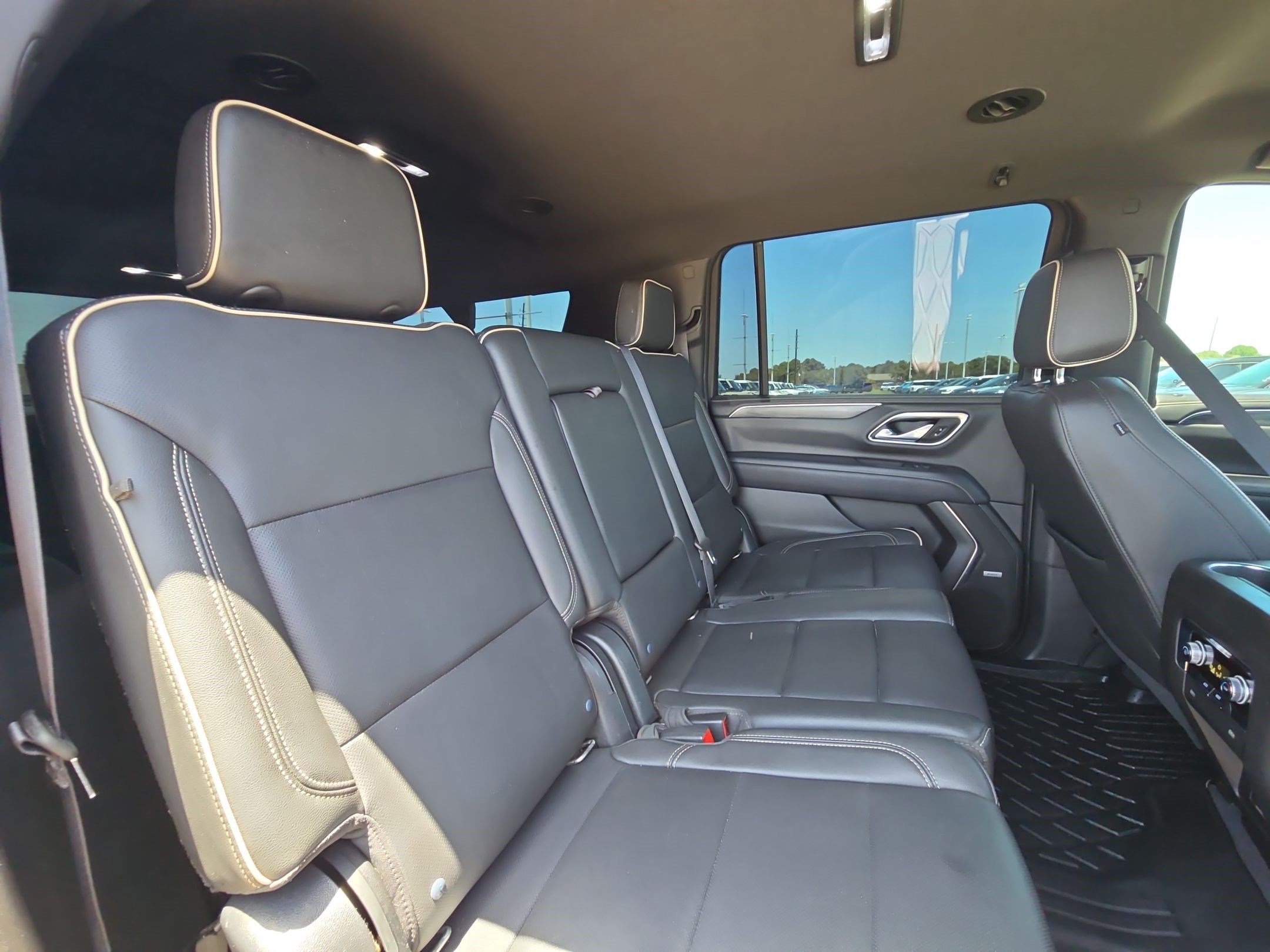 Used 2021 GMC Yukon XL SLT RWD image 29
