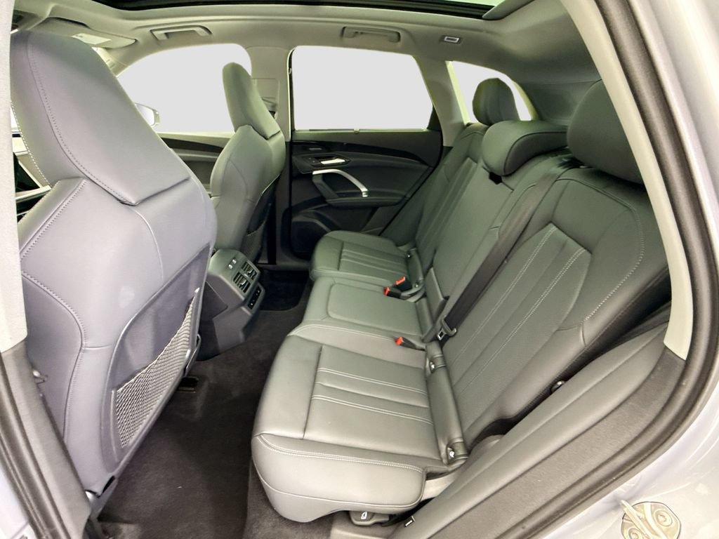 Certified 2025 Audi Q5 Prestige AWD/4WD image 20