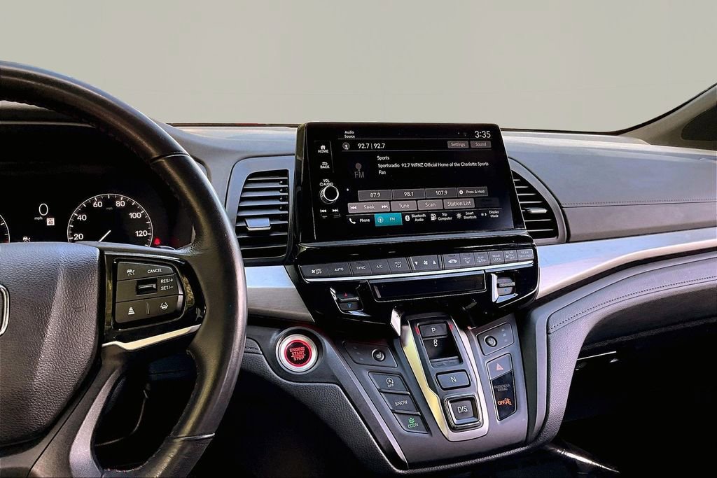Used 2025 Honda Odyssey Sport-L image 10