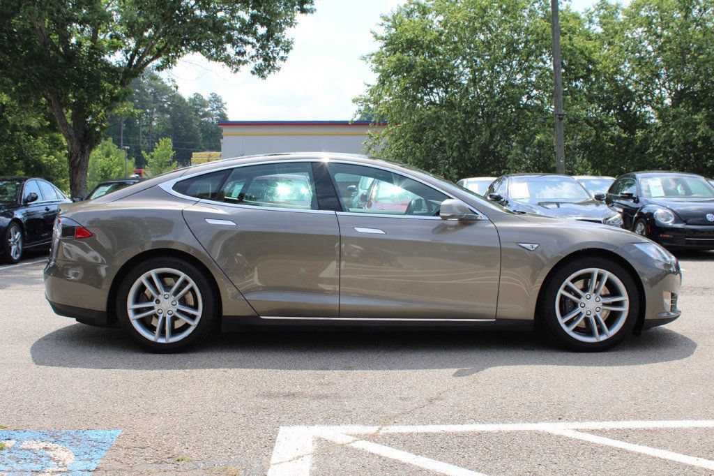 Used 2015 Tesla Model S 70D AWD/4WD image 5