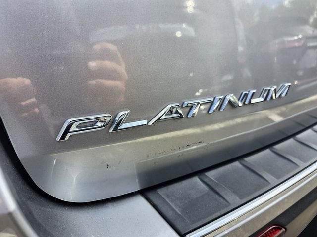 Used 2020 Ford Explorer Platinum w/ Premium Technology Package image 5