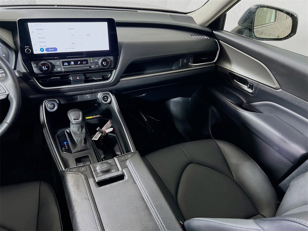 Certified 2025 Toyota Grand Highlander AWD image 21