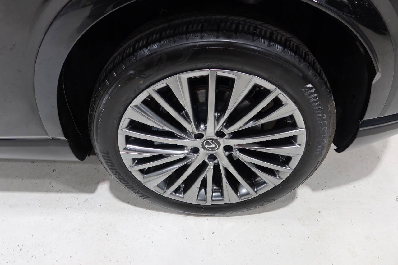 Used 2024 Lexus RX 450h AWD w/ Convenience Package image 38