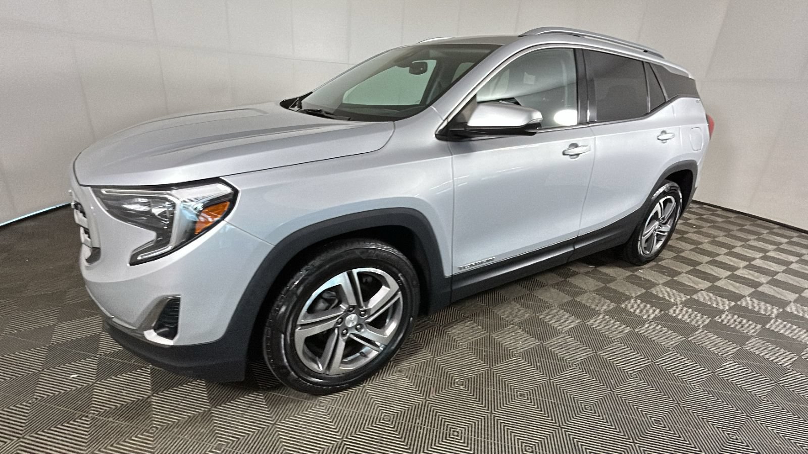 Used 2021 GMC Terrain SLT FWD image 8
