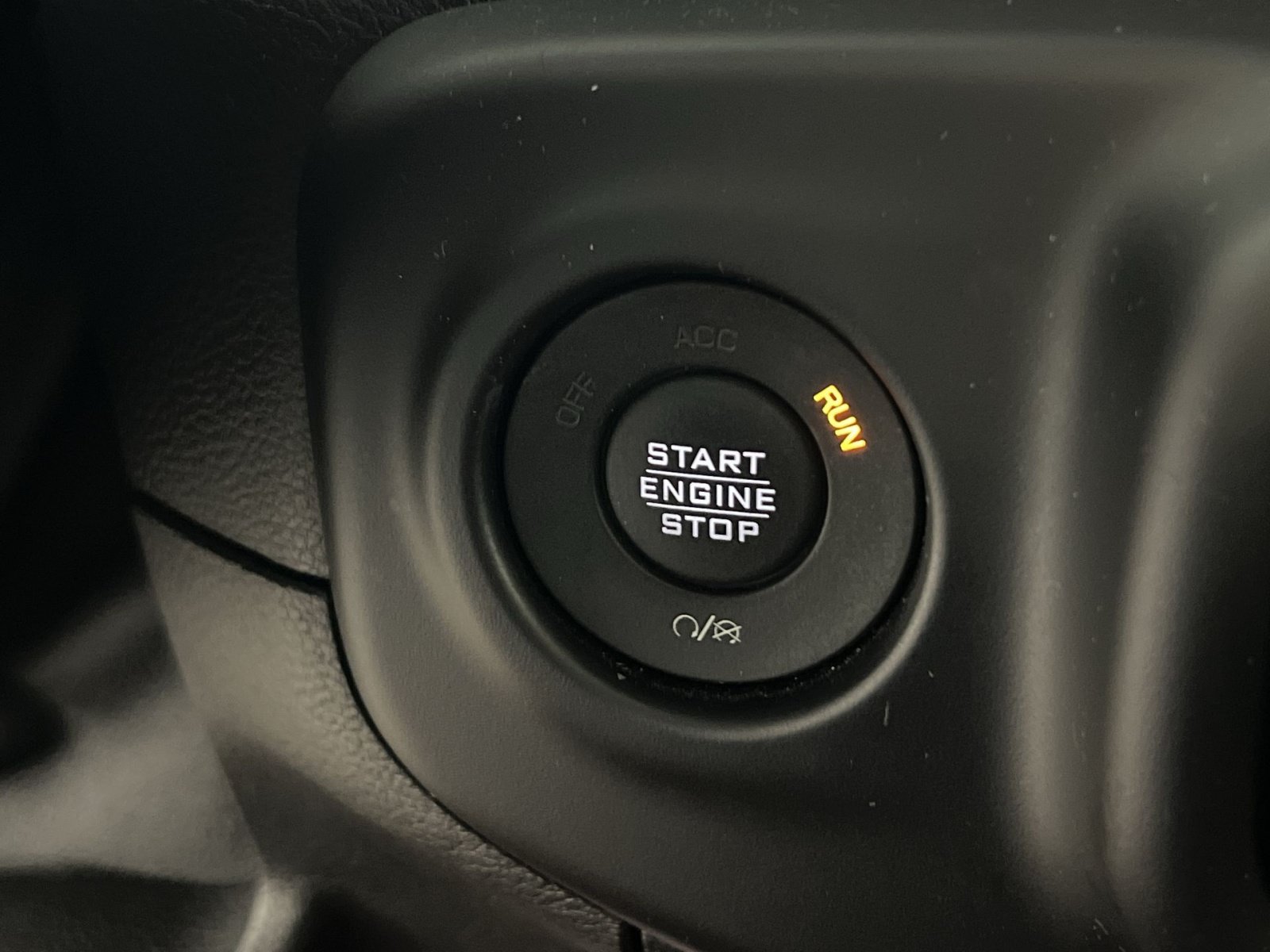 Used 2019 Jeep Wrangler Sport AWD/4WD image 32