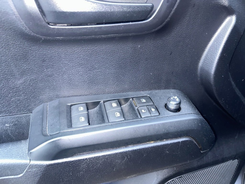 Used 2019 Toyota Tacoma SR image 14