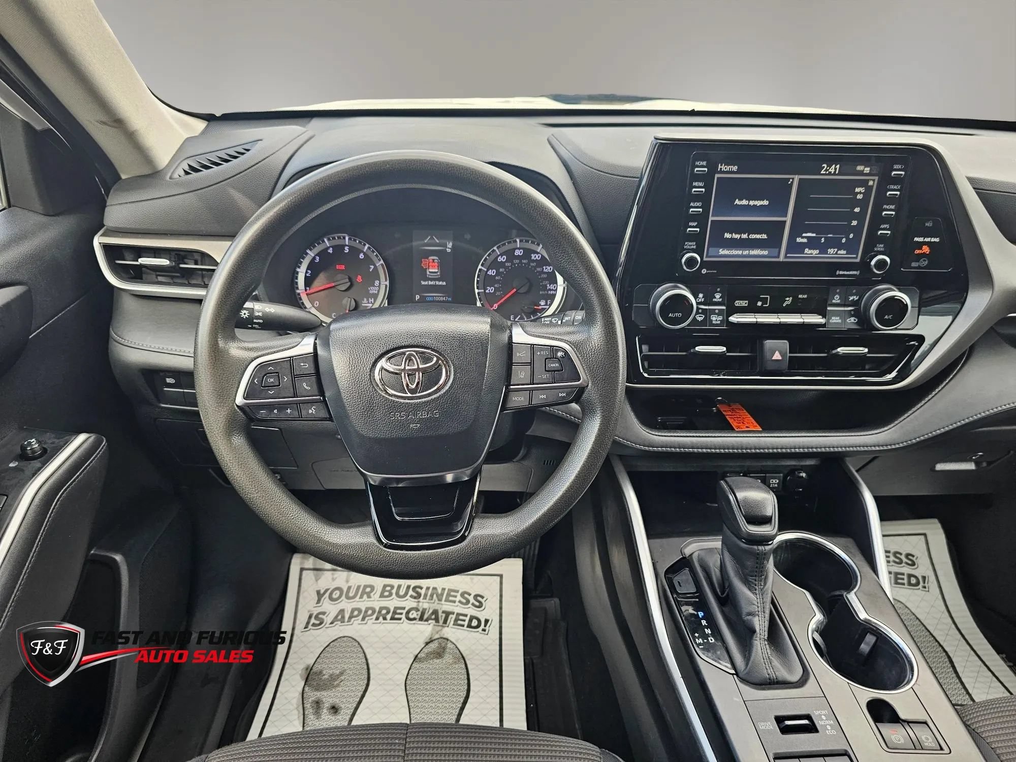 Used 2020 Toyota Highlander L AWD/4WD image 18