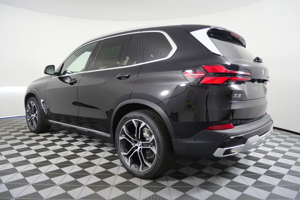 Used 2026 BMW X5 xDrive40i image 5