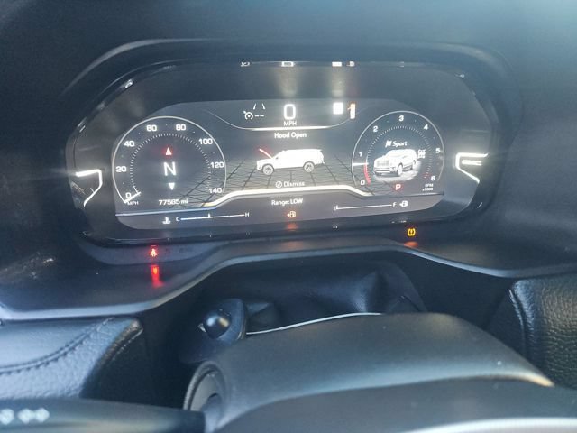 Used 2022 GMC Yukon Denali AWD/4WD image 9