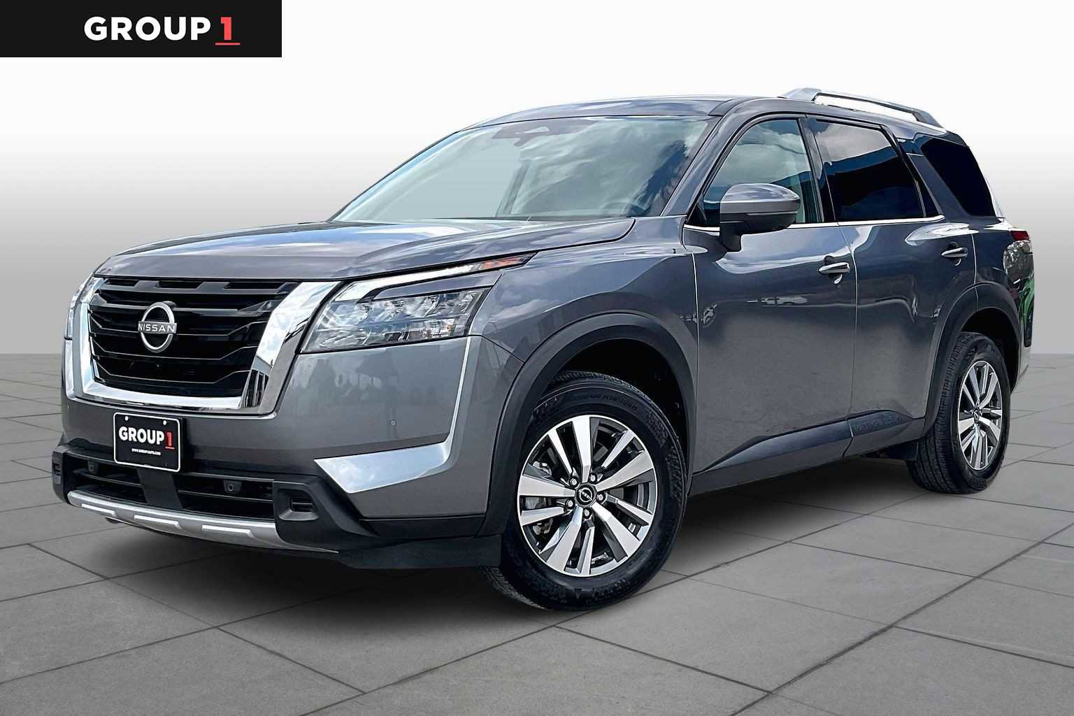 Used 2025 Nissan Pathfinder SL