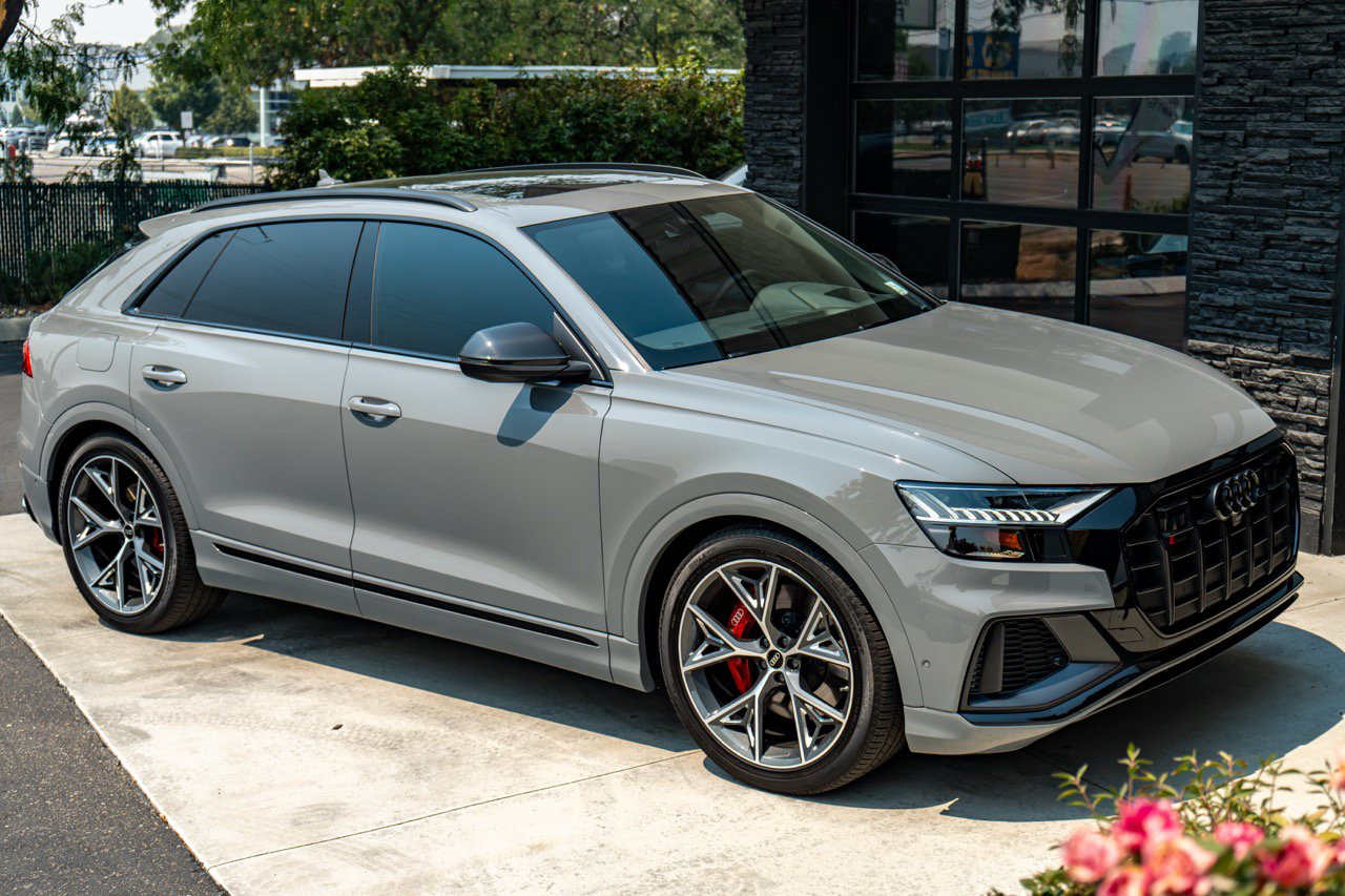 Used 2023 Audi SQ8 Prestige AWD/4WD image 16