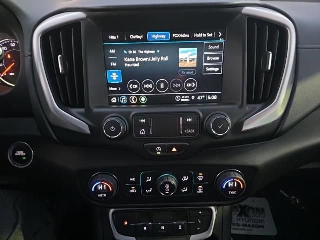 Used 2022 GMC Terrain SLT w/ Tech Package image 23